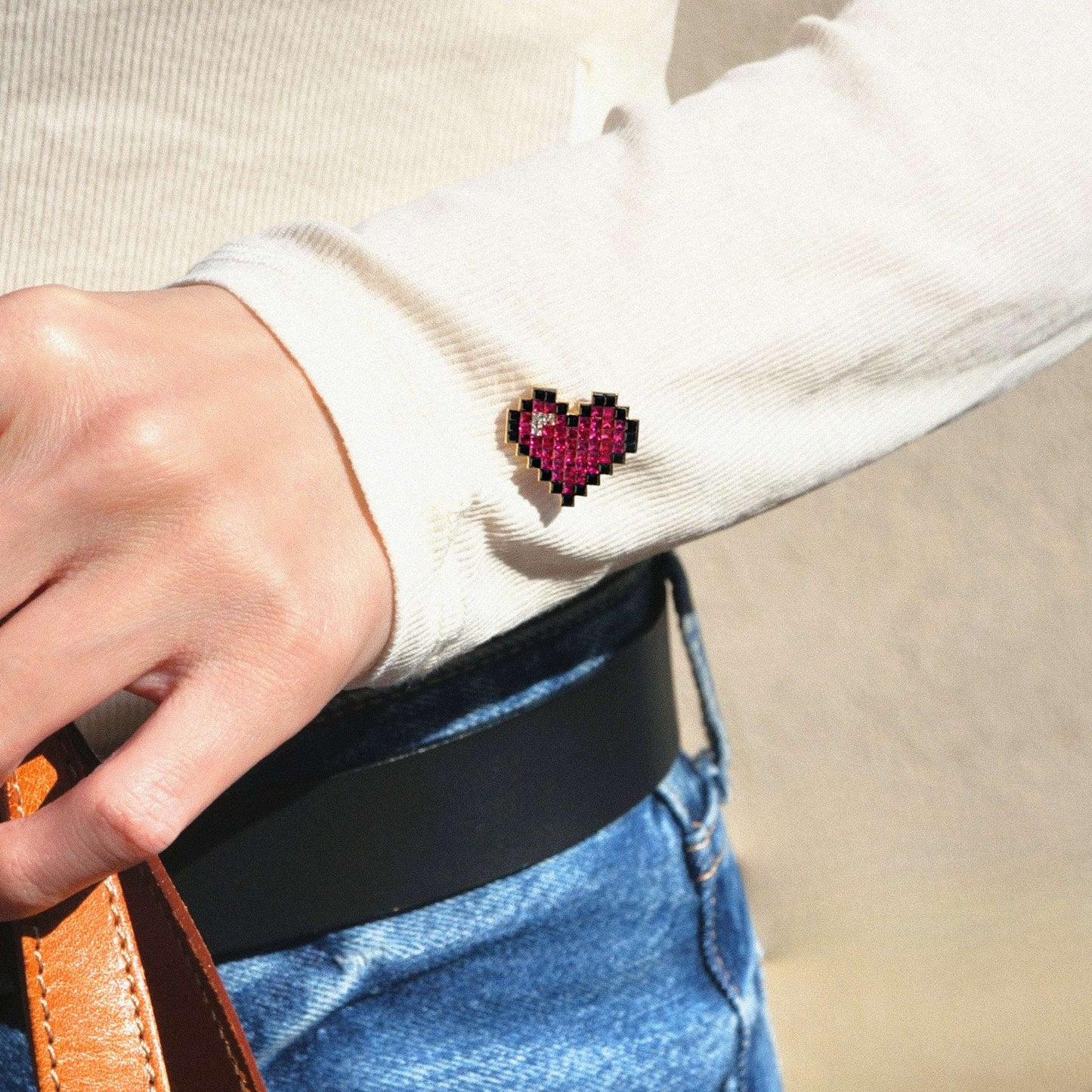 refined legacy collection / 8-bit heart mystery setting brooch K18YG