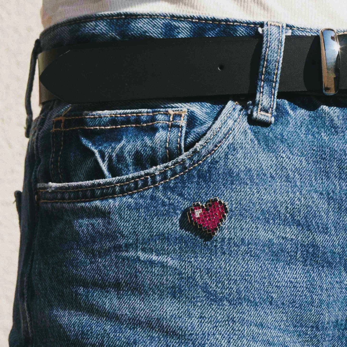 refined legacy collection / 8-bit heart mystery setting brooch K18YG