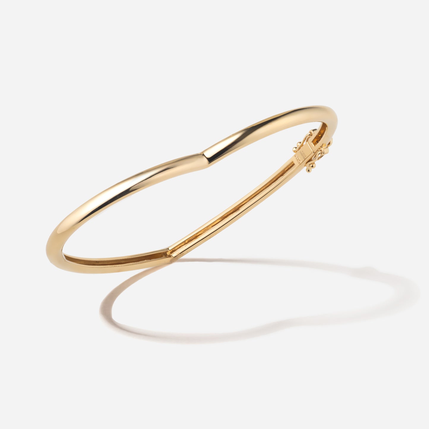 Shūren shinka collection / heart hug silhouette bangle K18YG