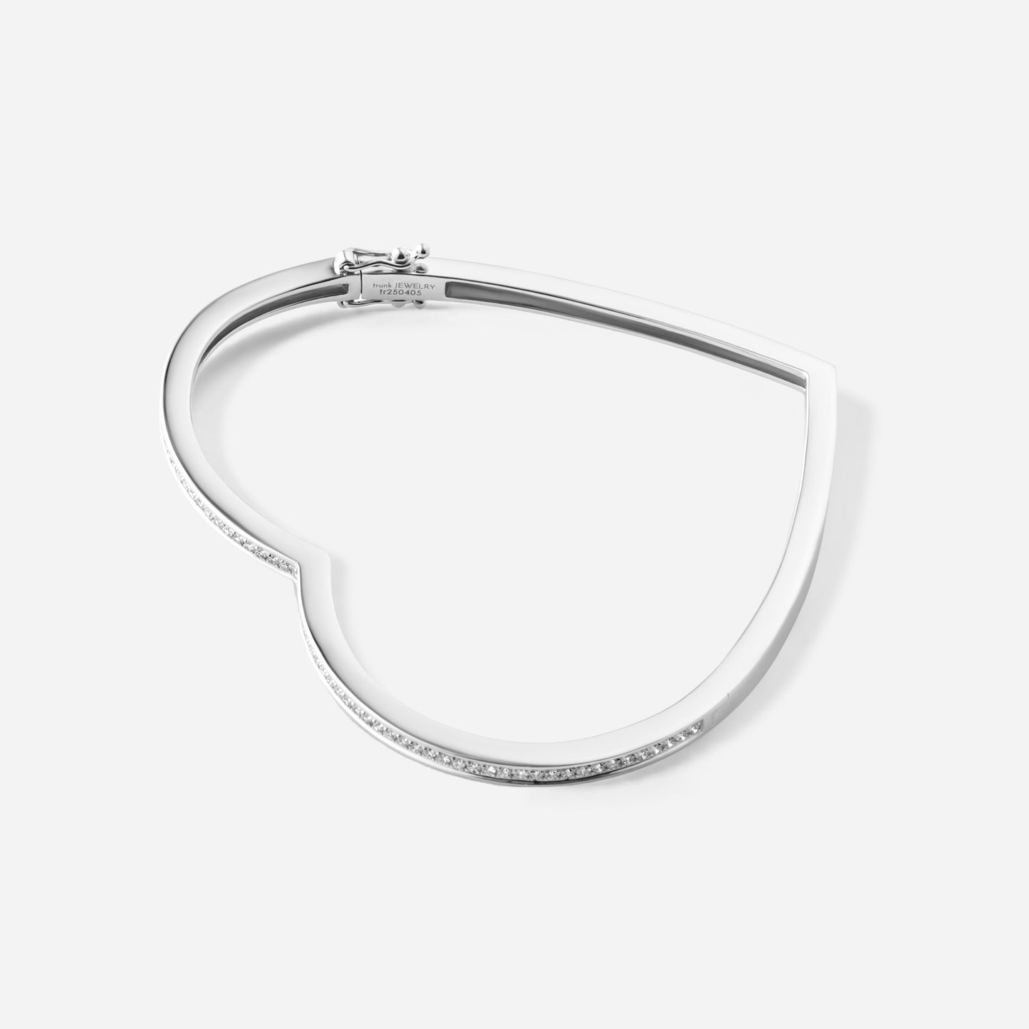 new basic collection / heart hug silhouette diamond bangle 0.6ct Pt950