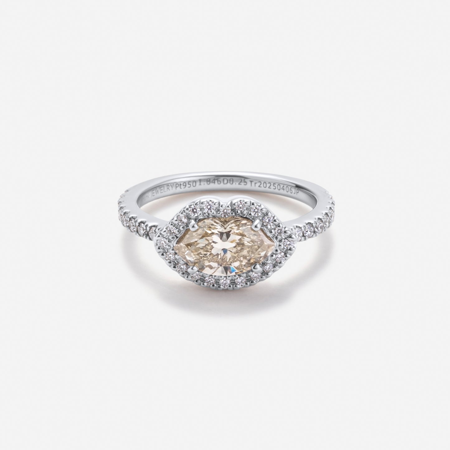 new basic collection / luxe kiss cut diamond halo ring Pt950
