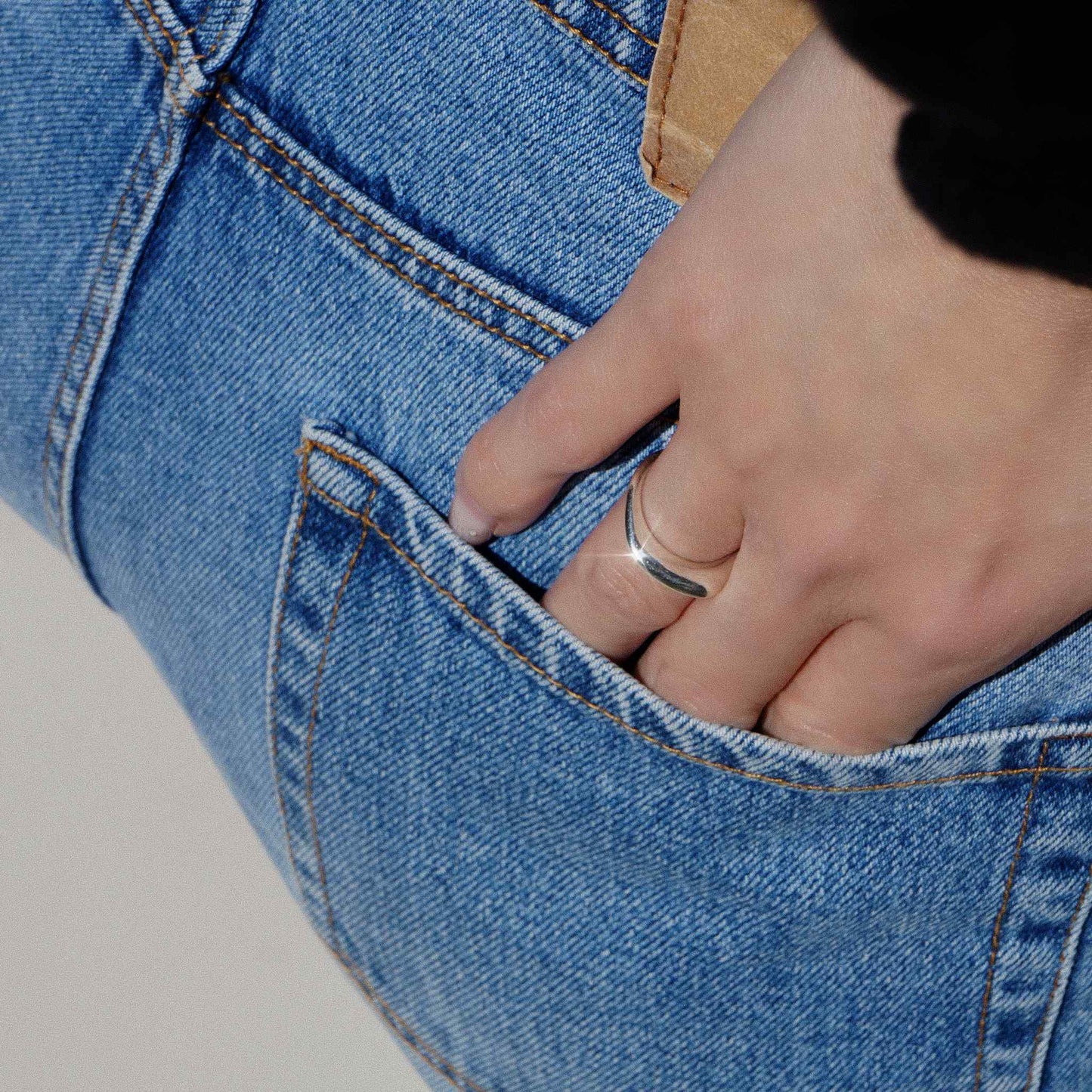 new basic collection / square toe material ring WG