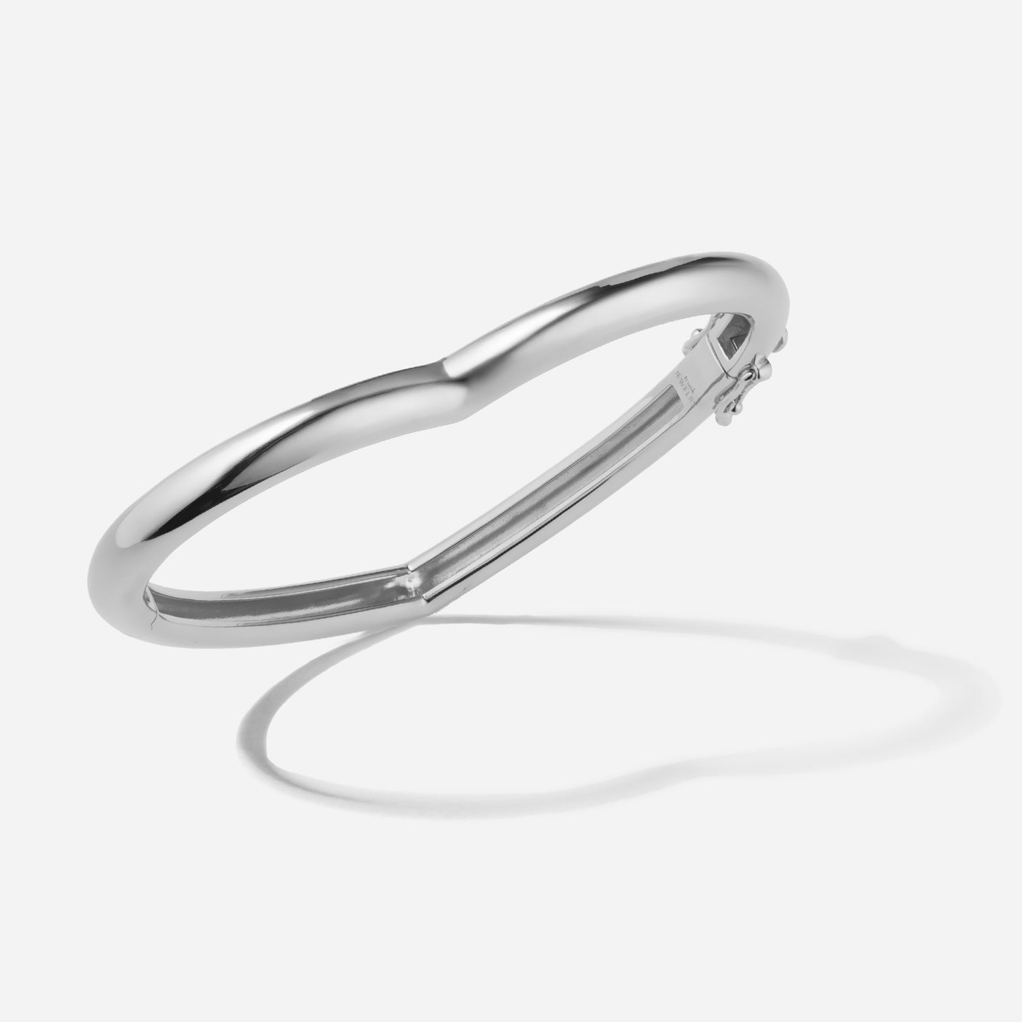 Shūren shinka collection / heart hug silhouette wide bangle Pt950