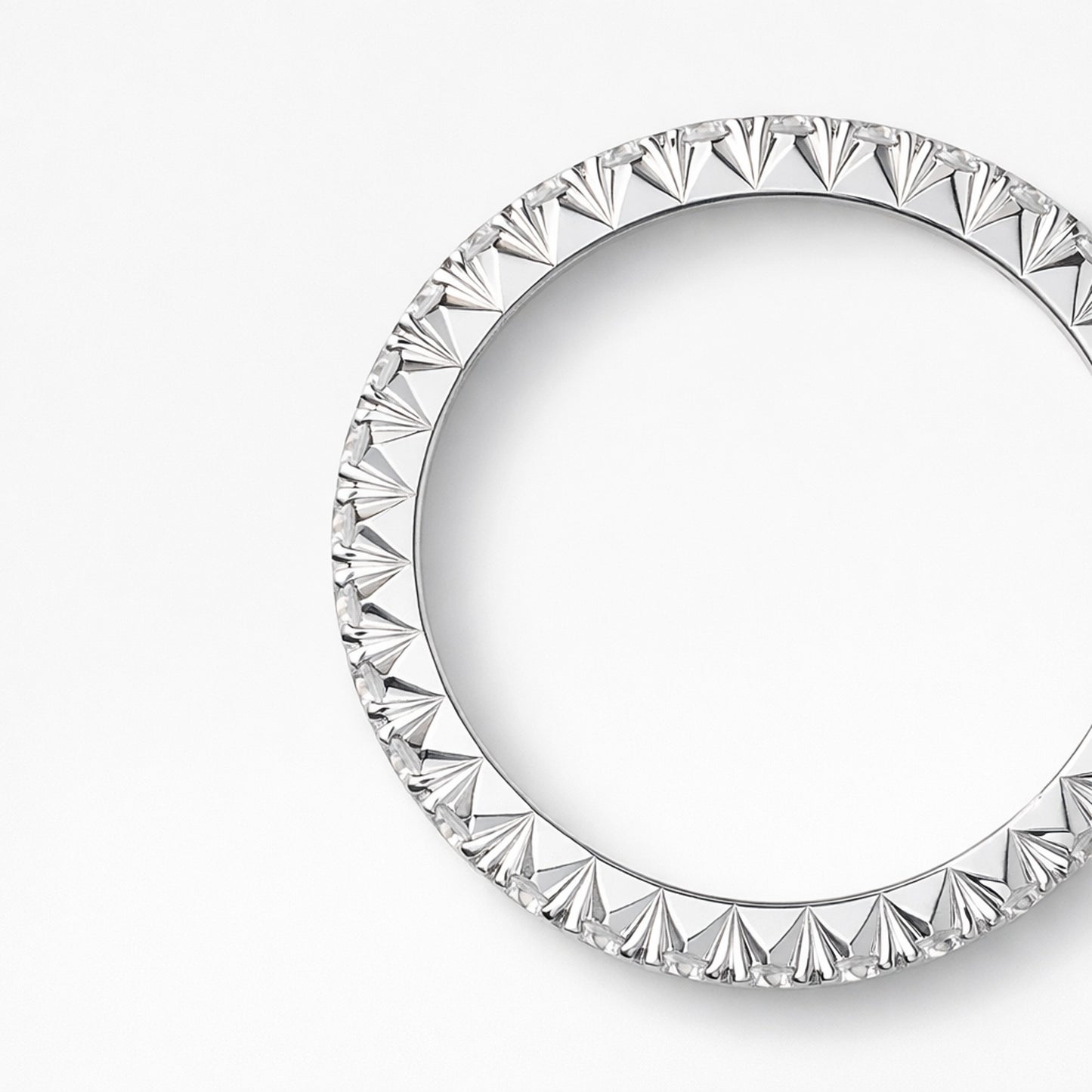 refined legacy collection / modern french setting diamond eternity ring pt950