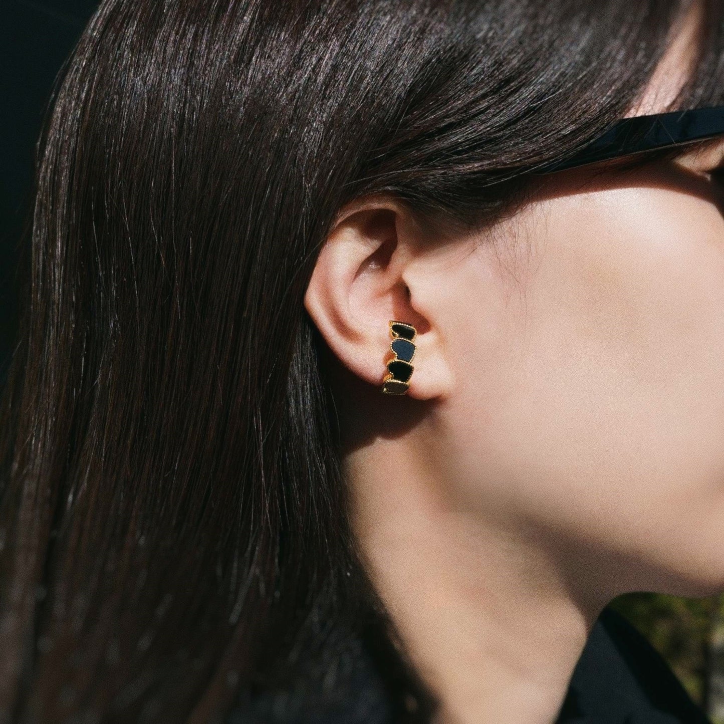 refined legacy collection / onyx inlay rope heart earcuff K18YG