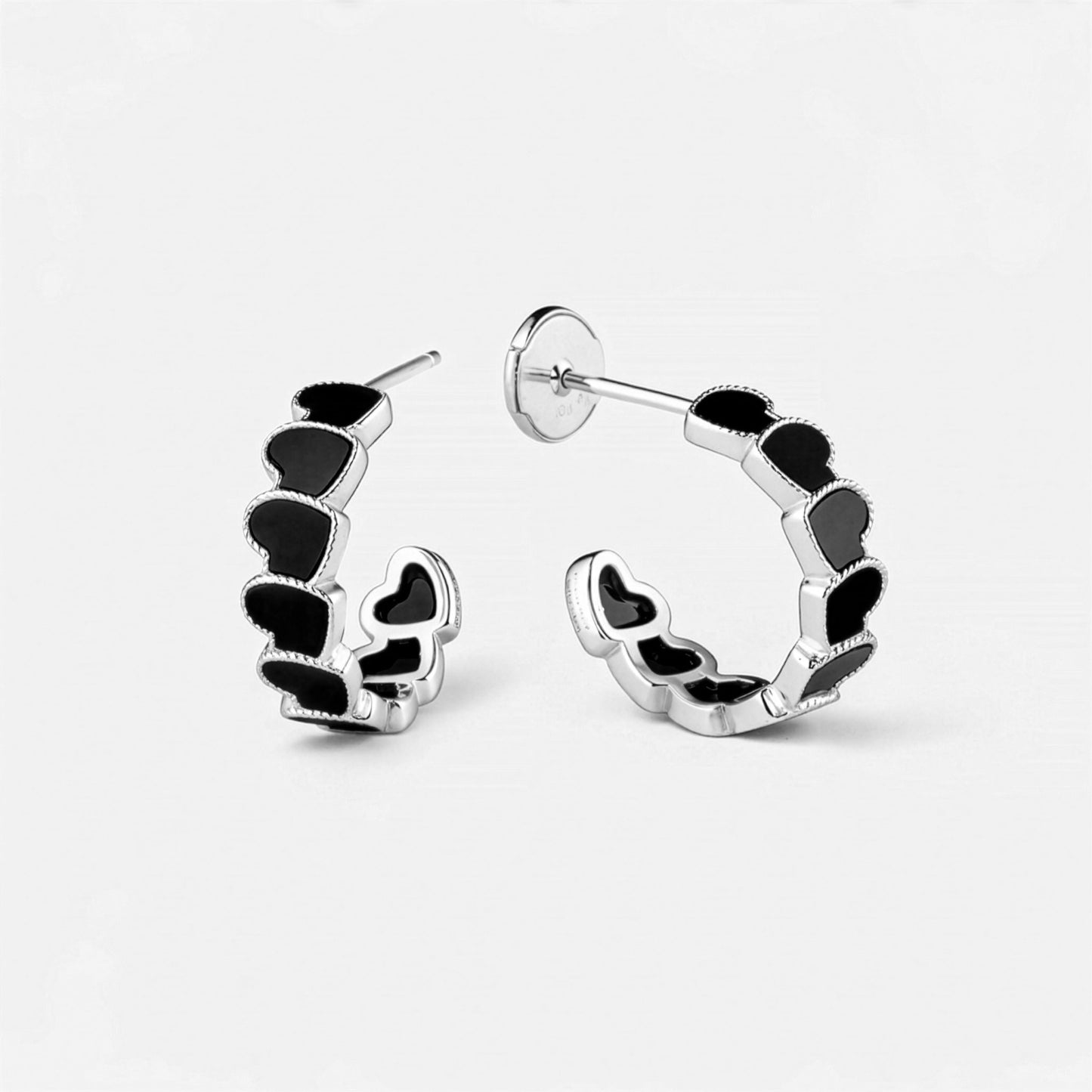 refined legacy collection / onyx inlay rope heart hoop earring small K18WG